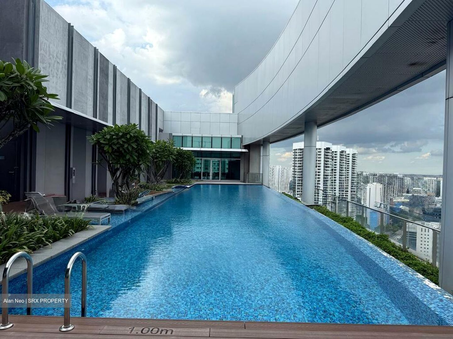 Arc 380 (D8), Office #511450811